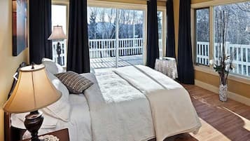 4 chambres, fer et planche à repasser, Wi-Fi, draps fournis