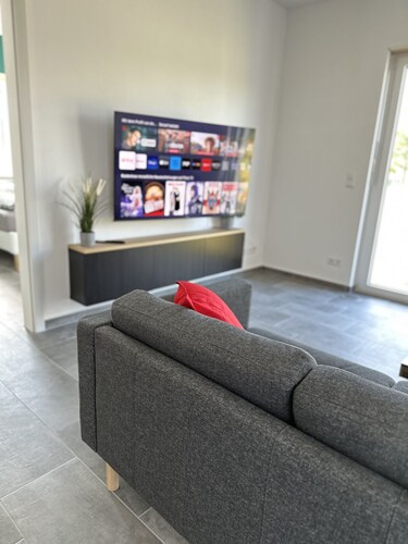 Geräumige Monteur- & Familienwohnung mit Terrasse | Nähe Berlin und Potsdam