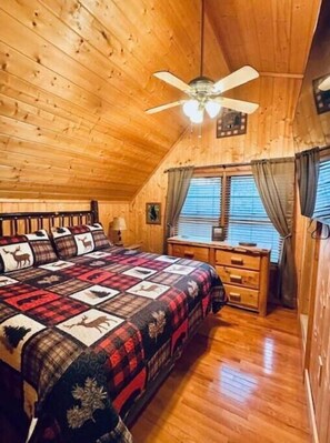 3 soverom, strykejern/-brett, wi-fi og sengetøy