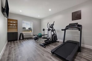 Fitness facility - Studio 6 Katy, TX – Energy Corridor (Katy)