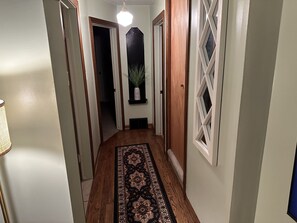 Interior - Nice bungalow in quiet Allen Park neighborhood  near airports/Downtown Detroit  (Allen Park)