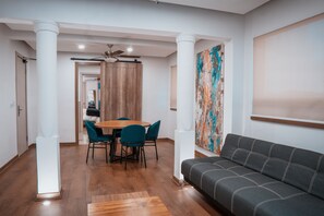 TV LED 60 polegadas com canais a cabo