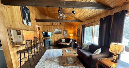 Nature’s Nest located in the heart of Wilmington, 5 minutes from Whiteface Mt.!