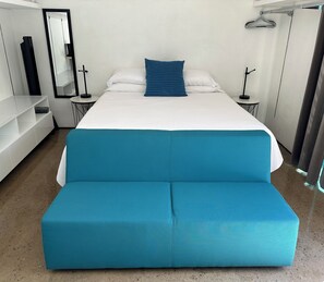 1 bedroom, free WiFi, bed sheets