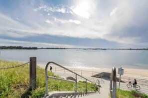 Utsikt mot strand/hav