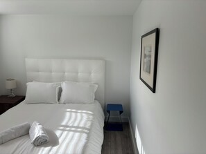 2 bedrooms, desk, iron/ironing board, free WiFi
