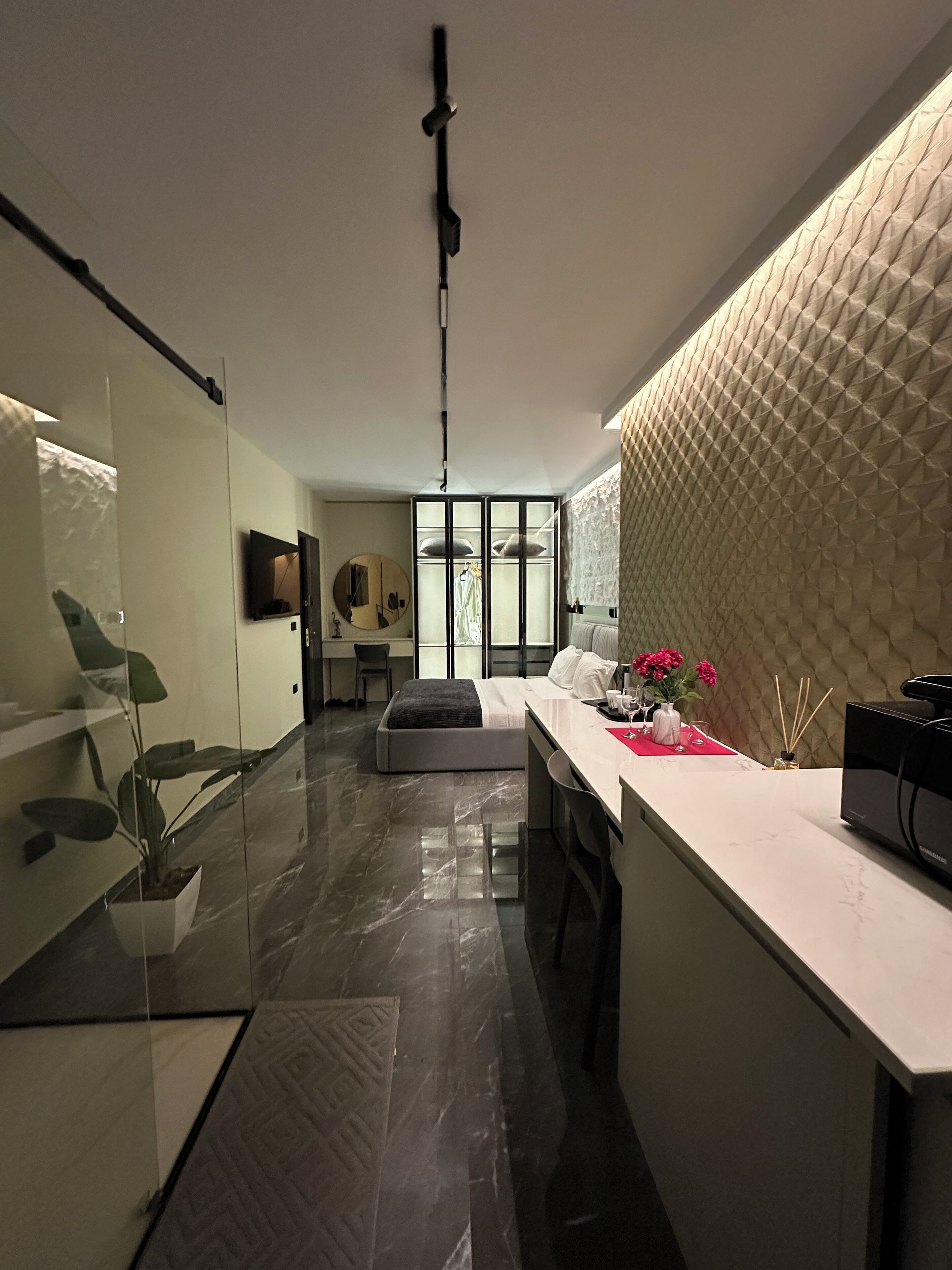 ROOM 07