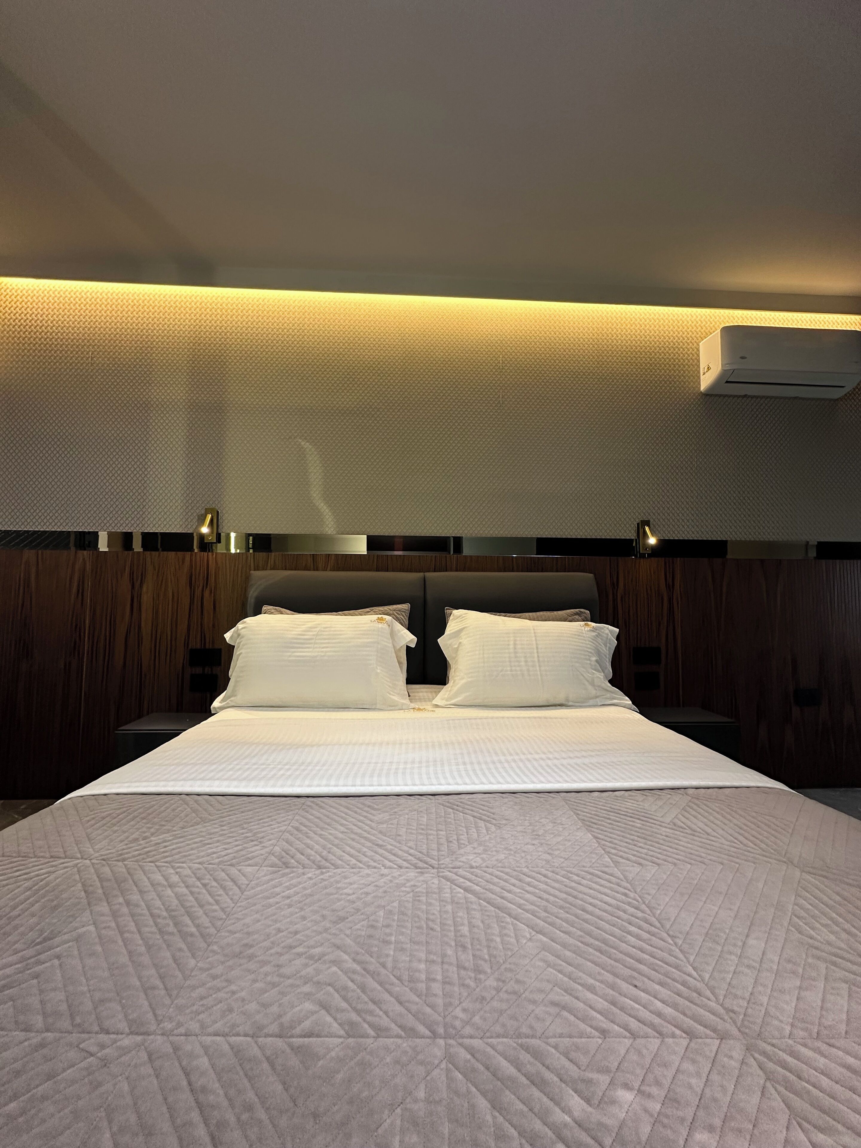 Chambre Double Exclusive, 1 grand lit | Draps en coton égyptien, literie de qualité supérieure