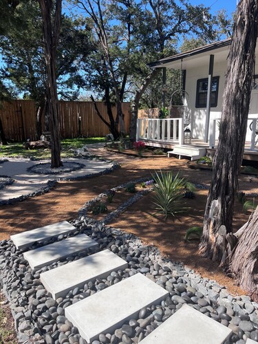 The Rustic Luxe Cabin Retreat