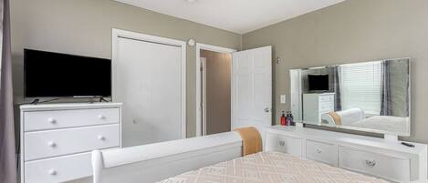 3 bedrooms, iron/ironing board, travel cot, WiFi