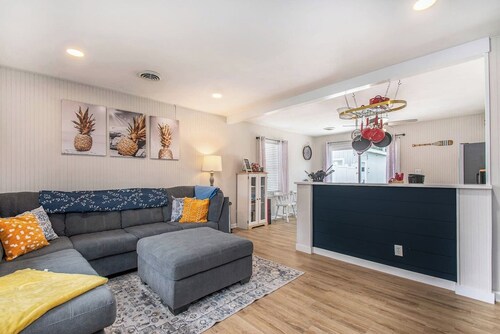 Eagle`s Beach Nest: Pet-Friendly*Fenced*Walk2Beach