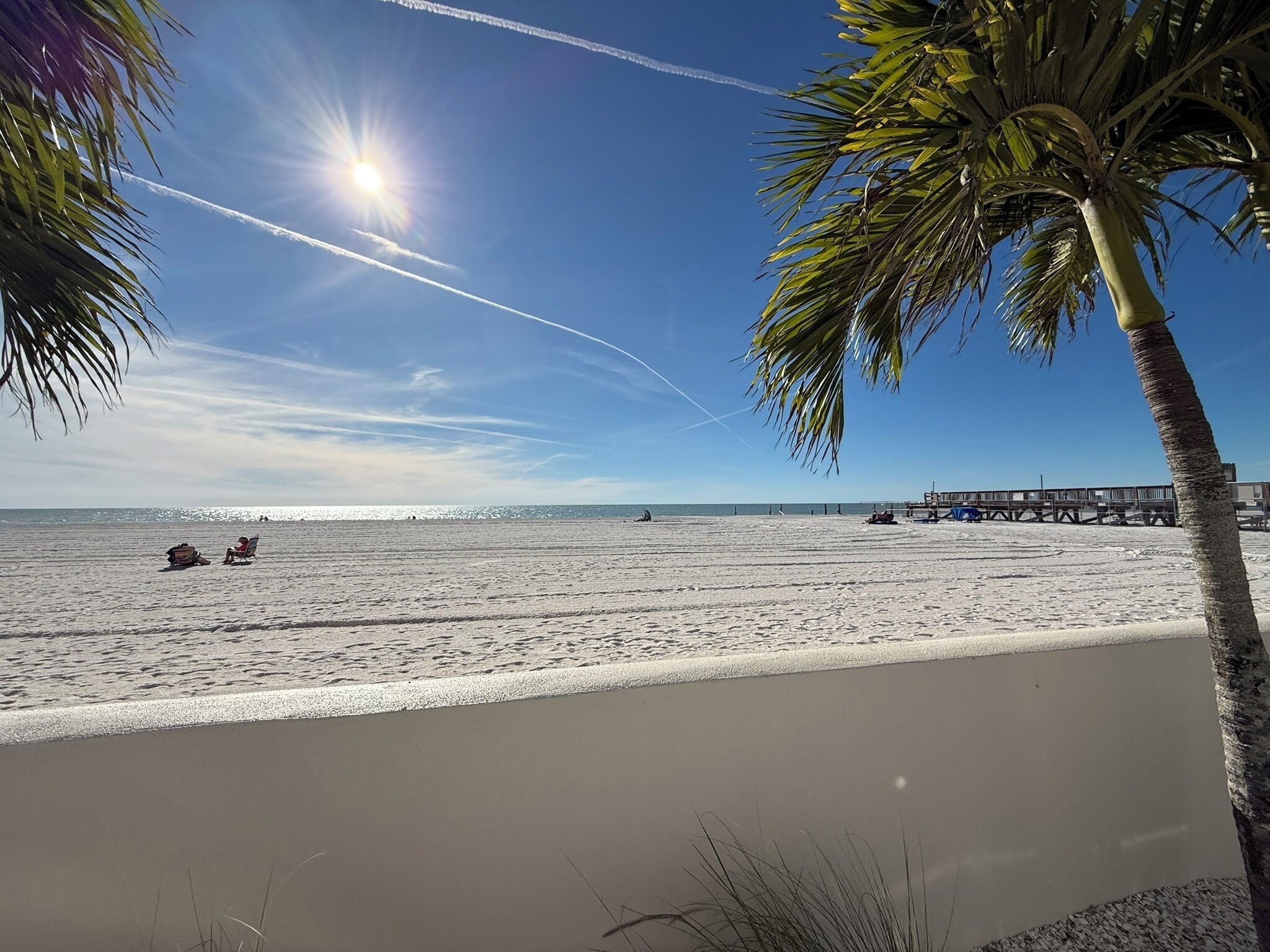 Am Strand, Liegestühle, Strandtücher