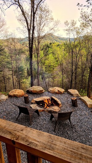 Property grounds - Luxury Mountain View Cabin Near Asheville, NC (Madison County)