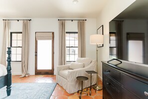 1 室のベッドルーム、アイロン / アイロン台、旅行用ベビーベッド、WiFi (無料)