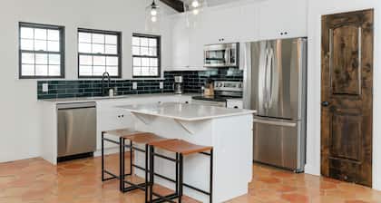3 Bedroom Casita (6 Queen Beds)