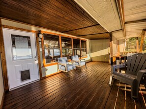 Terrace/patio - The Lookout Lake House (Avinger)