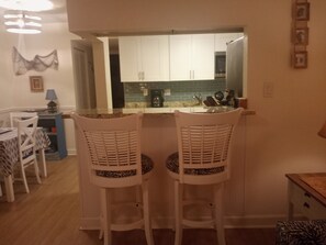 Fridge, microwave, oven, stovetop - Couples Retreat! Treasure Island Waterfrt Condo Beach,shops, dining/John's Pass (Treasure Island)