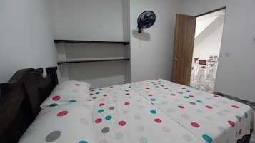 2 habitaciones, wifi gratis y ropa de cama