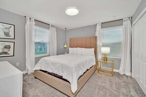 9 bedrooms, iron/ironing board, WiFi, bed sheets
