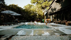 Uklassifisert bilde, 2 av 53, knapp