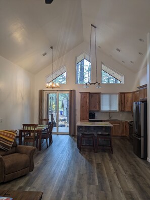 Interior - Brand new cabin in Pinetop CC (Pinetop-Lakeside)