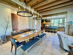 Dining - Modern Luxury & Sweeping Views in Arroyo Seco/Taos. Welcome to Walking Rain (Arroyo Seco)
