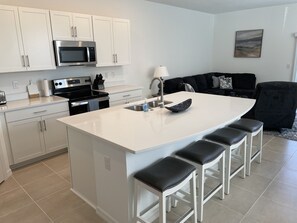 Fridge, microwave, oven, stovetop - Impressive, New 3BD/2BA Townhome in Skye Ranch, Sarasota, 11 Miles to Beaches (Sarasota)