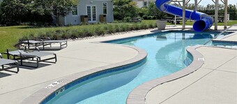 Seas the Day at Bay Creek - Pet Friendly w/ Pool & Golf