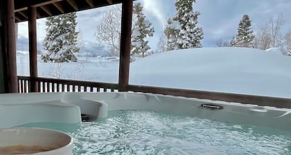 Cozy Mountain escape near Park City w/ game room, hot tub for the whole family