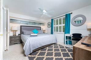 2 bedrooms, iron/ironing board, free WiFi, bed sheets - 🐬NO DAMAGES, ACCEPTING BOOKINGS, New Private Heated Pool and Hot Tub🐬 (Englewood)