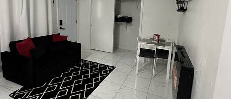 スマートテレビ、暖炉