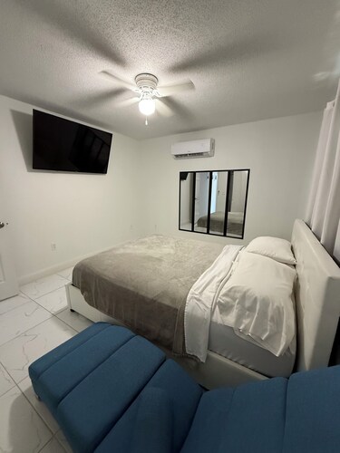 Cozy little apartment in Sprin Hill!