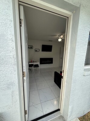 Interior - Cozy little apartment in Sprin Hill! (Spring Hill)