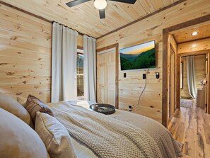 Studio (4 Bedrooms) | Property amenity - Mountain Ventures by Jackson Mountain Rentals (Pigeon Forge)