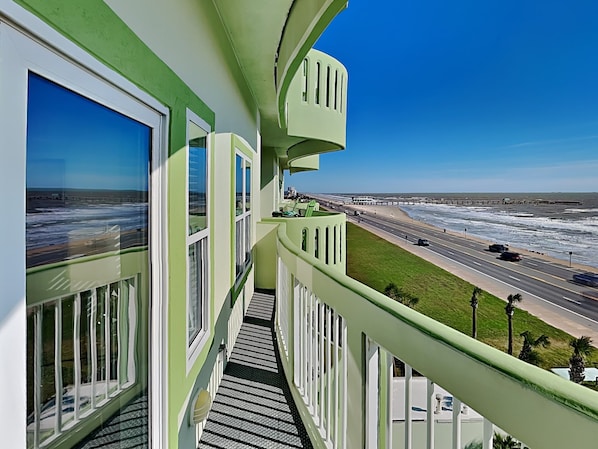 Condo (3 Bedrooms) | Servicio de la propiedad