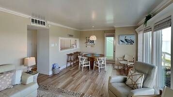 Casa, varias camas, patio (PV106) | Servicio a la habitación