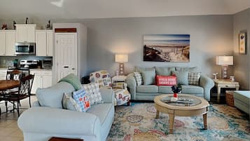 Estudio (3 Bedrooms) | Servicio de la propiedad