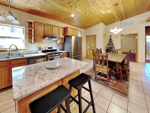 House (3 Bedrooms) | Property amenity