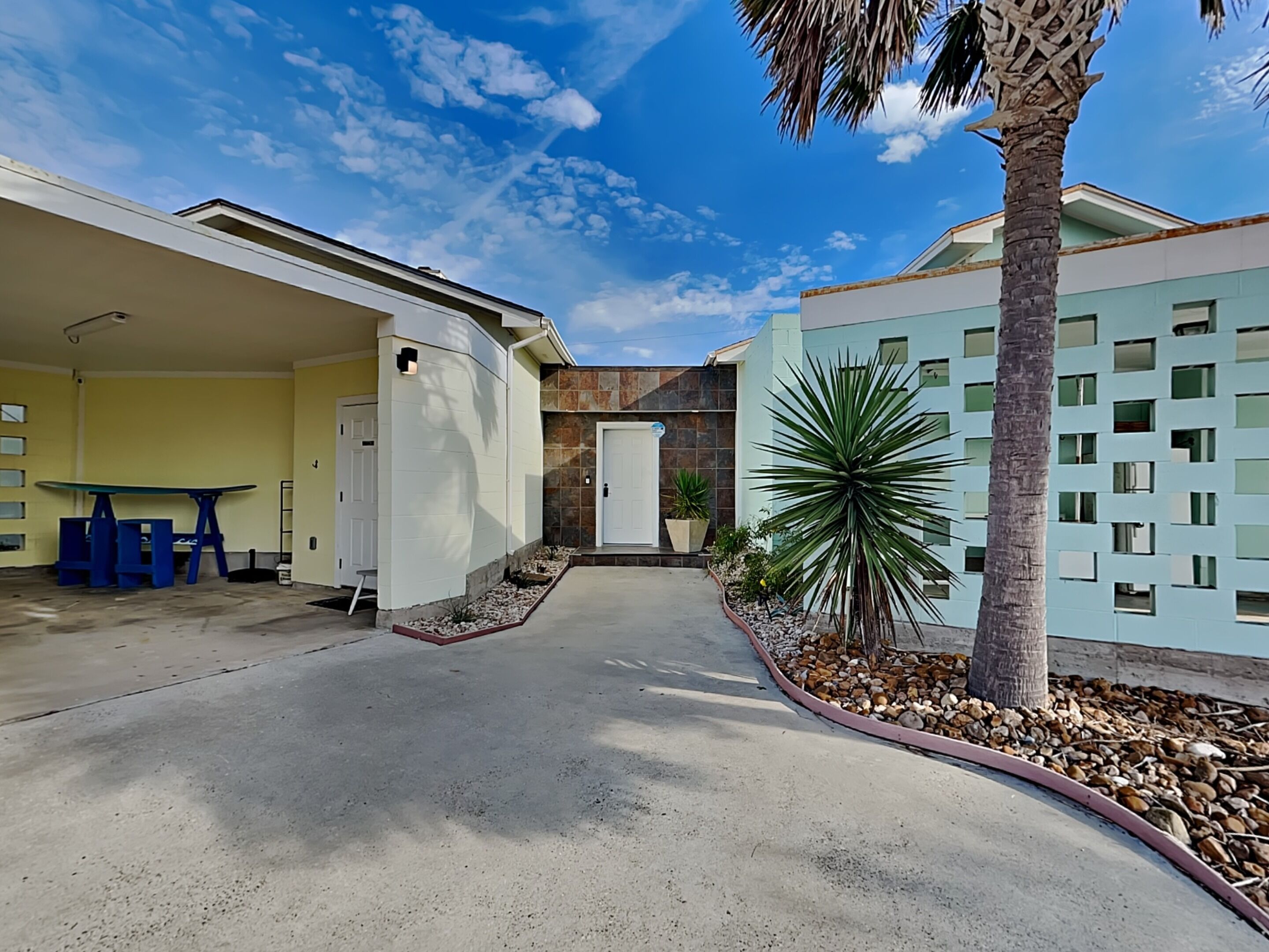 Studio (3 Bedrooms) | Property amenity