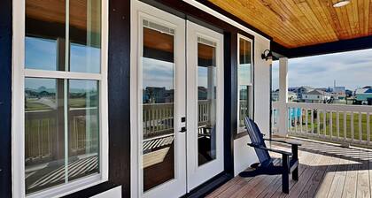 Pescador's Paradise by Ryson Vacation Rentals