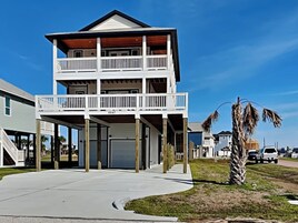 House (3 Bedrooms) | Property amenity