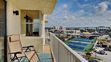 Condo, 1 King Bed, Pool Access, Ocean View (#701B) | Property grounds
