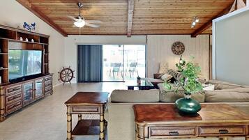 House, Multiple Beds, Pool Access, Pool View | Living area | TV