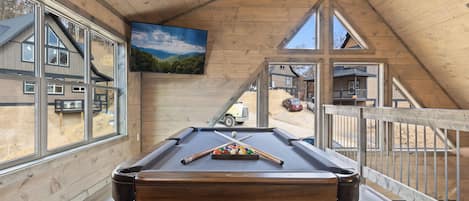 Studio (3 Bedrooms) | Property amenity