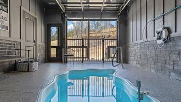 Studio (3 Bedrooms) | Property amenity