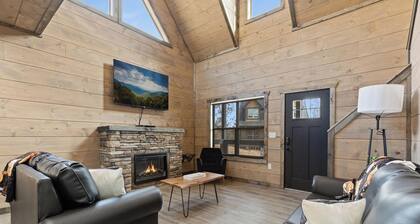 S'more Splashing by Smoky Cove Resort