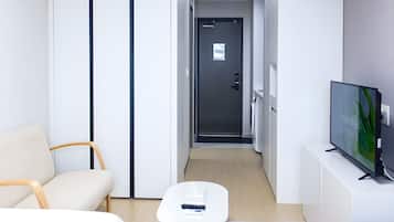 1 bedroom, premium bedding, pillow-top beds, blackout curtains