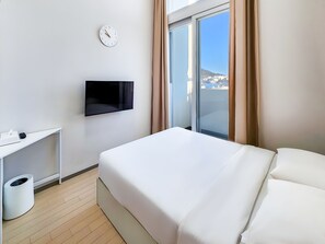 Bella Duplex Bed | Premium bedding, pillow-top beds, blackout curtains, free WiFi - Chuncheon Bella Residence Hotel (Chuncheon)
