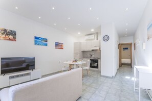 Interior - Lovely apartment for 4 guests with WIFI, A/C (Viareggio)