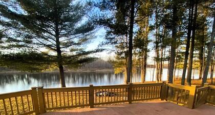 Beautiful waterfront and wildlife views in this quiet riverfront cabin
